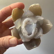 Load image into Gallery viewer, Blue Agate Lotus