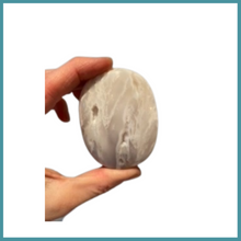 Load image into Gallery viewer, White Plume Agate Palm
